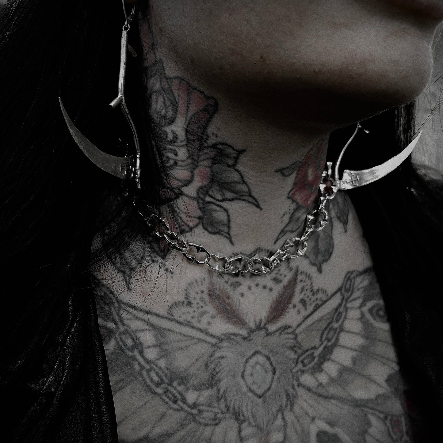 𝔗𝔥𝔢 𝔏𝔞𝔪𝔢𝔫𝔱 𝔢𝔞𝔯𝔯𝔦𝔫𝔤𝔰