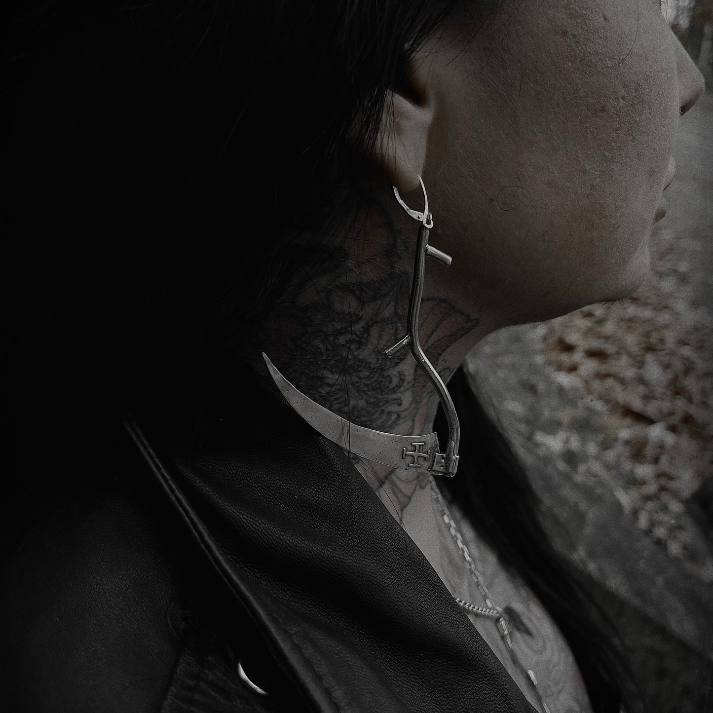 𝔗𝔥𝔢 𝔏𝔞𝔪𝔢𝔫𝔱 𝔢𝔞𝔯𝔯𝔦𝔫𝔤𝔰